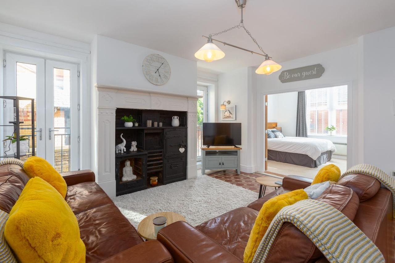 Charles Alexander Short Stay - Clifton Drive Beach Retreat Литам Сент Аннс Екстериор снимка