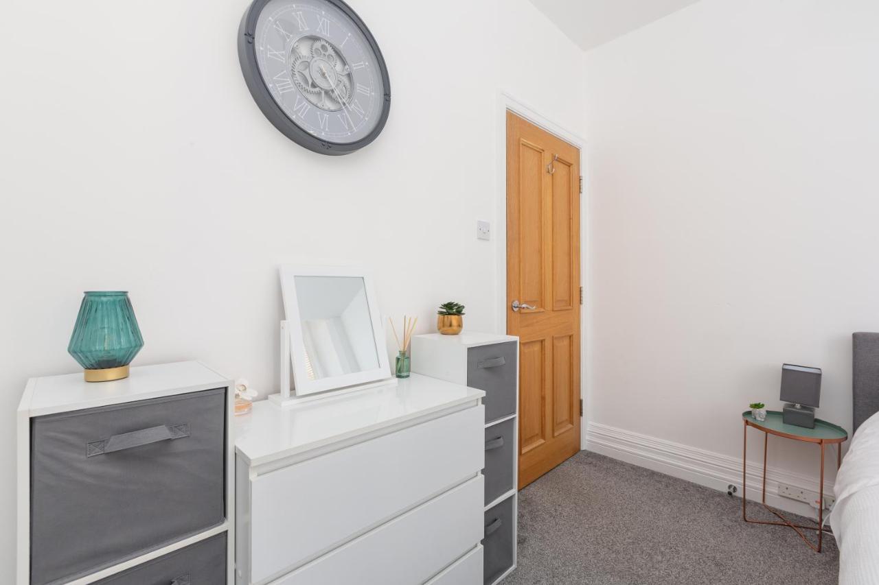 Charles Alexander Short Stay - Clifton Drive Beach Retreat Литам Сент Аннс Екстериор снимка