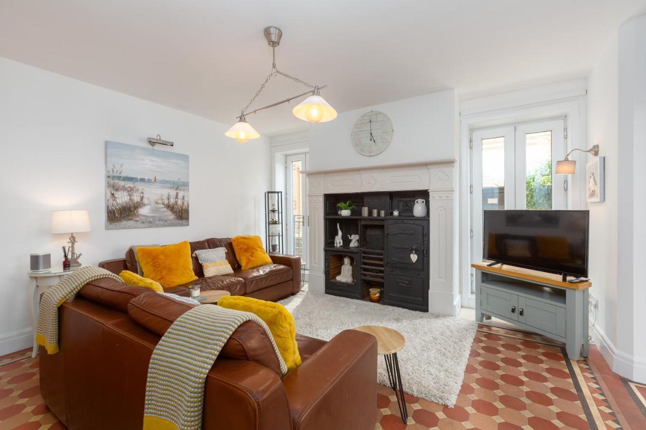 Charles Alexander Short Stay - Clifton Drive Beach Retreat Литам Сент Аннс Екстериор снимка
