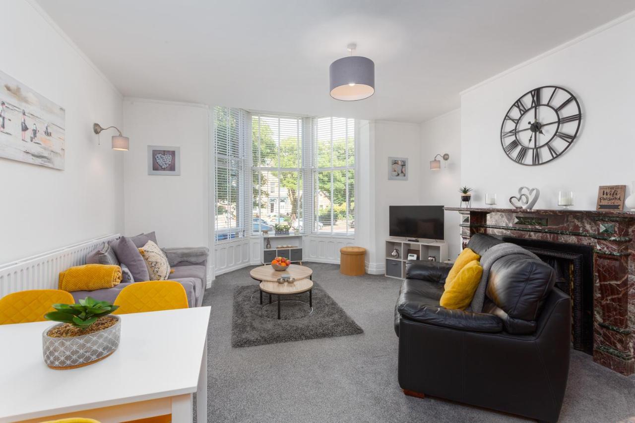Charles Alexander Short Stay - Clifton Drive Beach Retreat Литам Сент Аннс Екстериор снимка